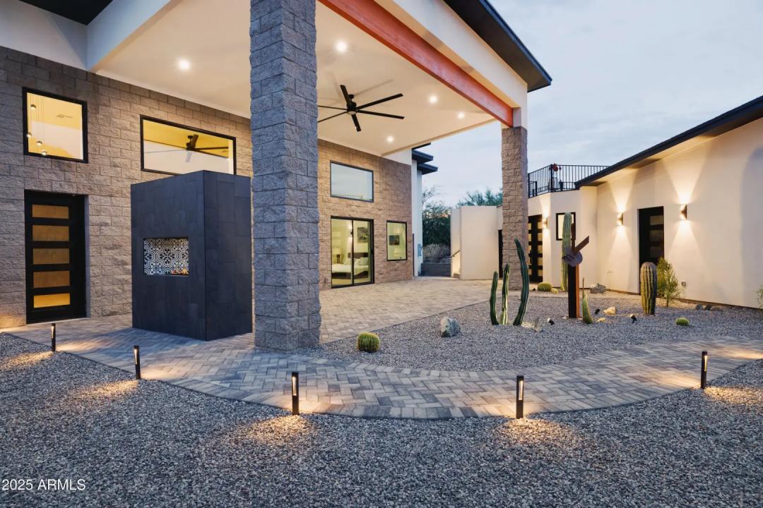 Real Estate Picture 6