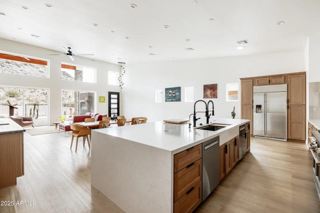 Real Estate Picture 38