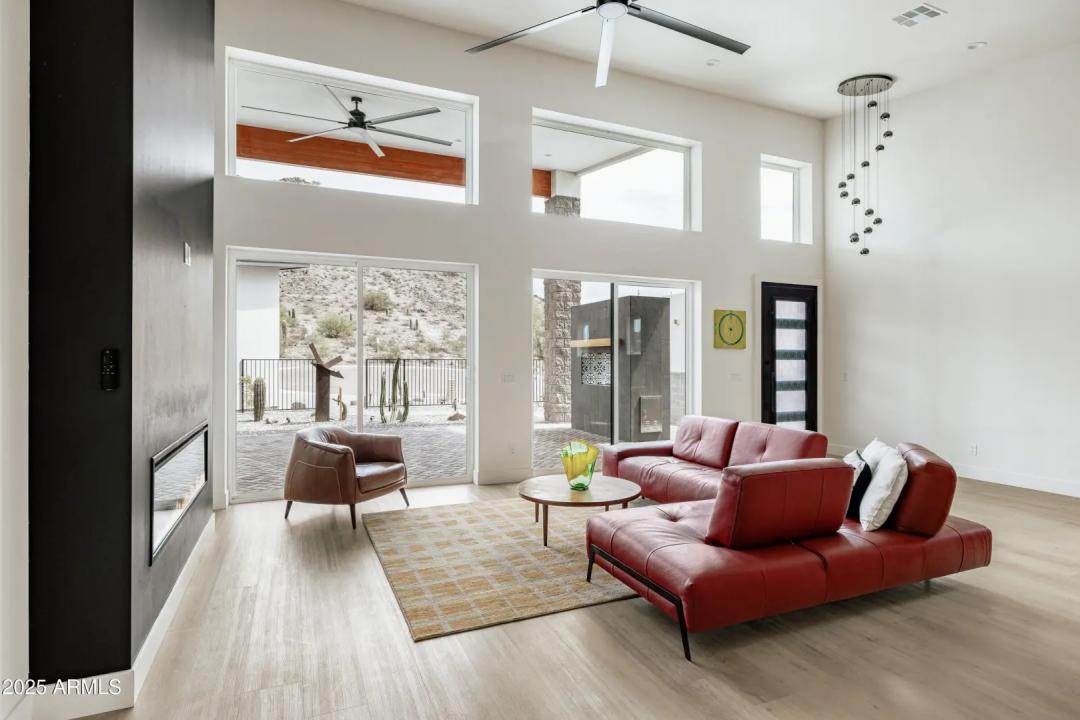 Real Estate Picture 19