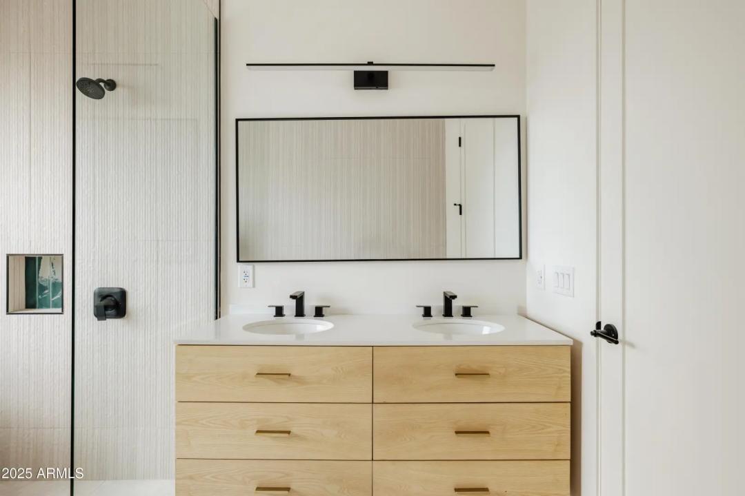 Real Estate Picture 67