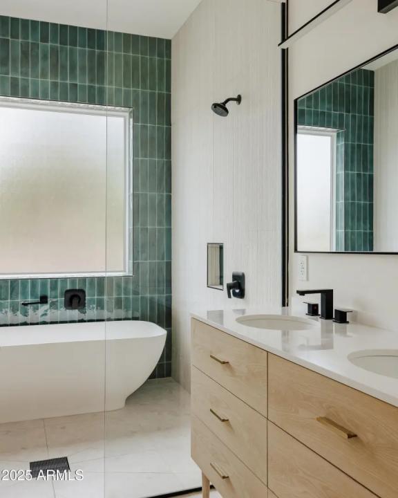 Real Estate Picture 64