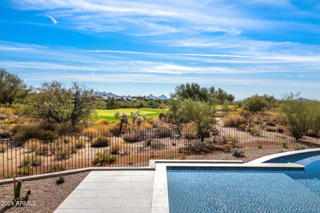 Real Estate Picture 38