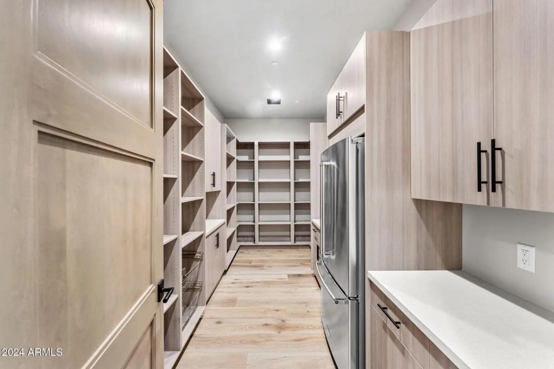Real Estate Picture 26