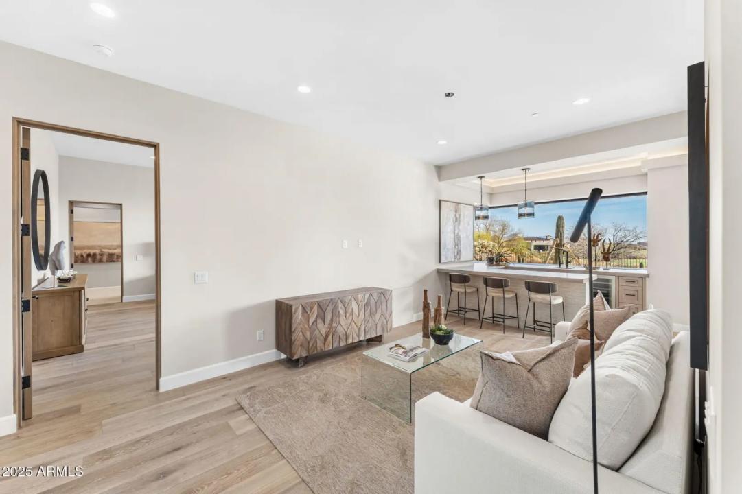 Real Estate Picture 27