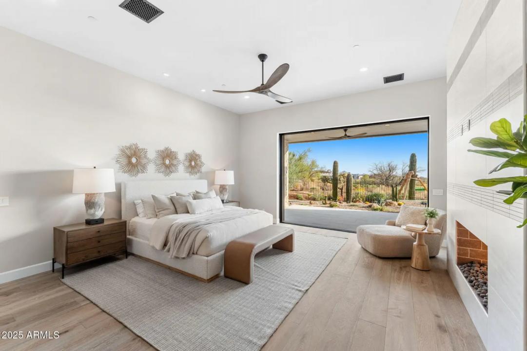Real Estate Picture 43