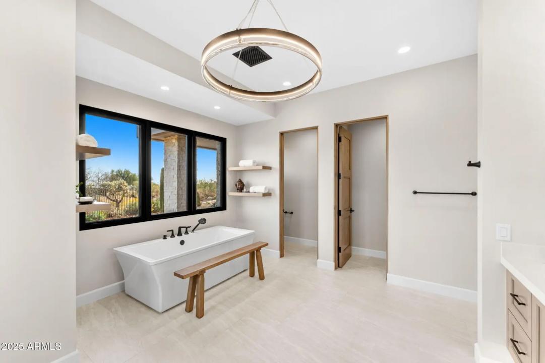 Real Estate Picture 49