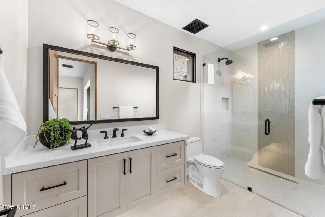 Real Estate Picture 57