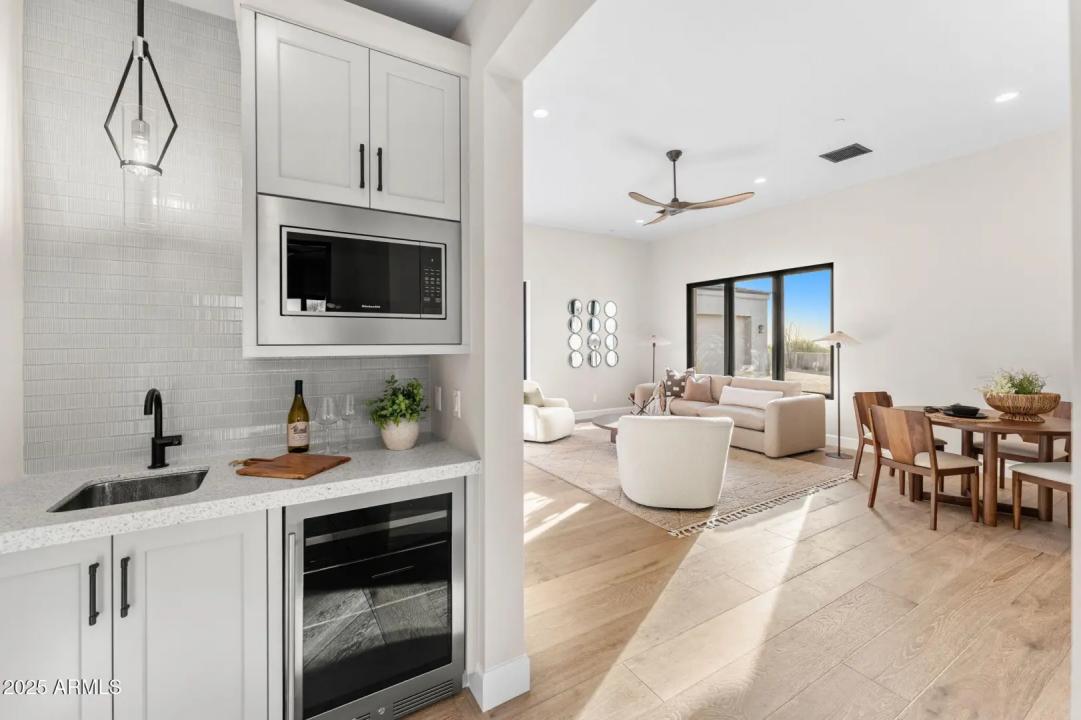 Real Estate Picture 70