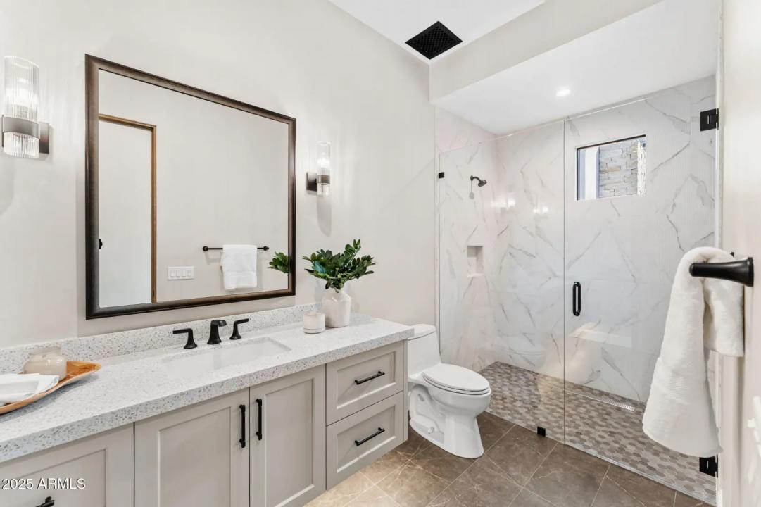 Real Estate Picture 71