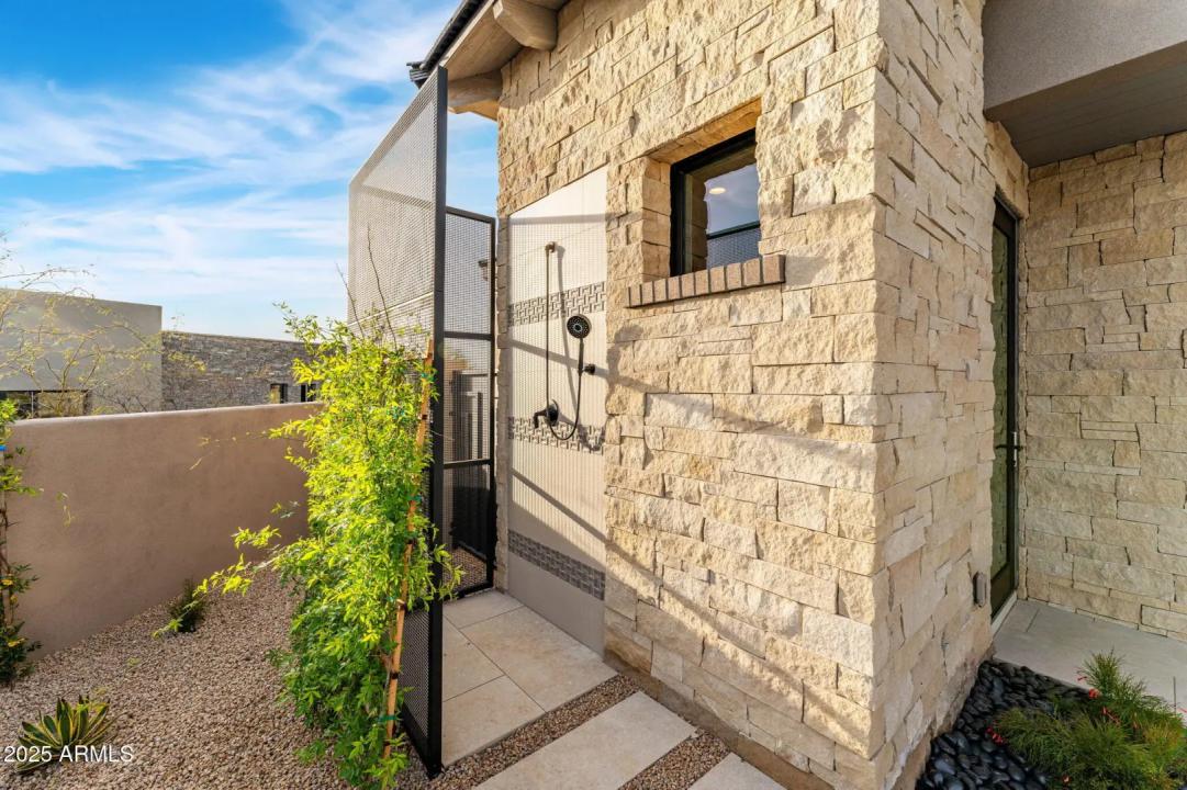 Real Estate Picture 79