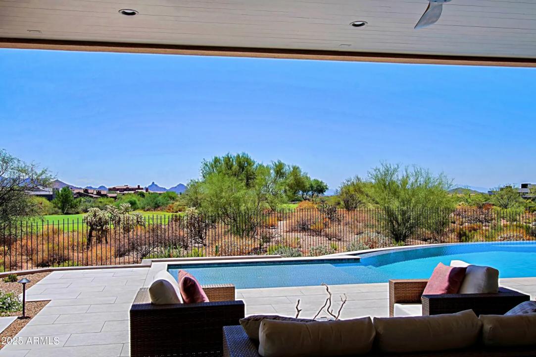Real Estate Picture 34