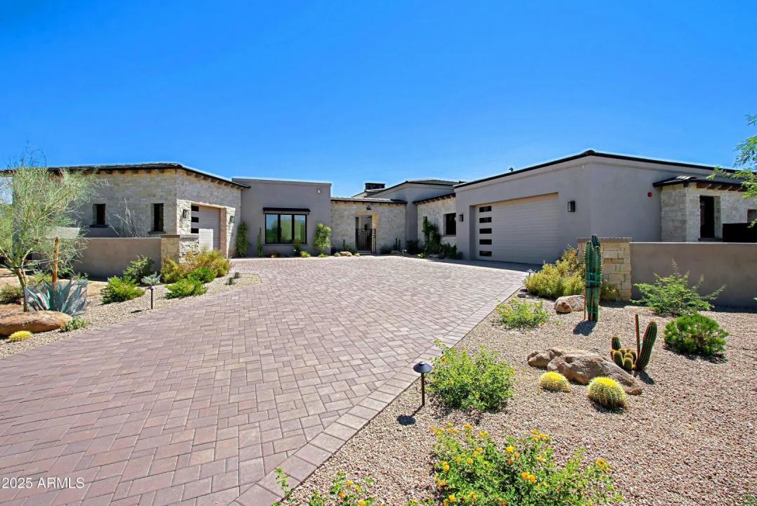 Real Estate Picture 5