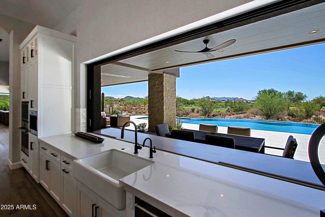 Real Estate Picture 25