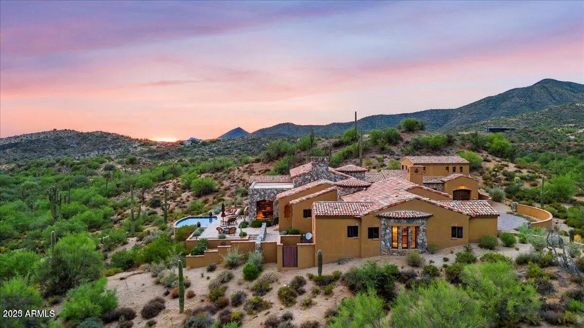 Real Estate Picture 4