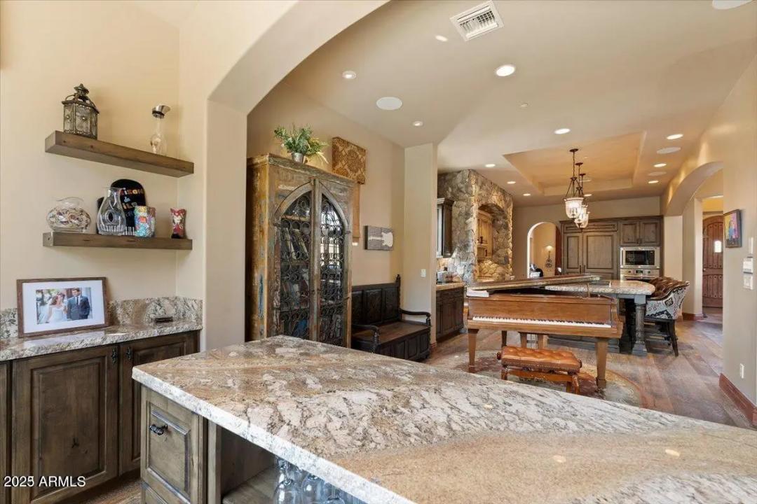 Real Estate Picture 36