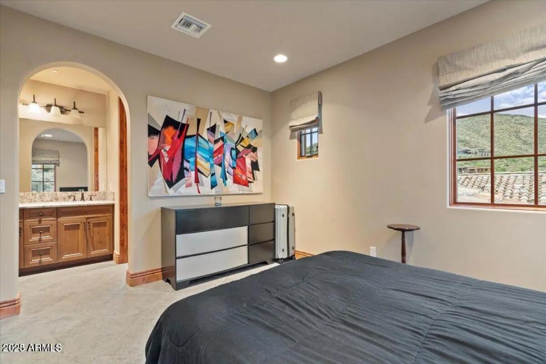 Real Estate Picture 38