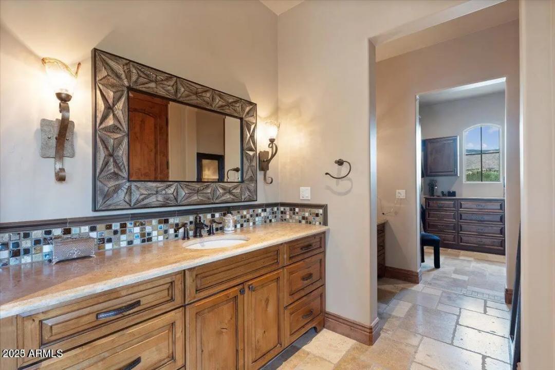 Real Estate Picture 56