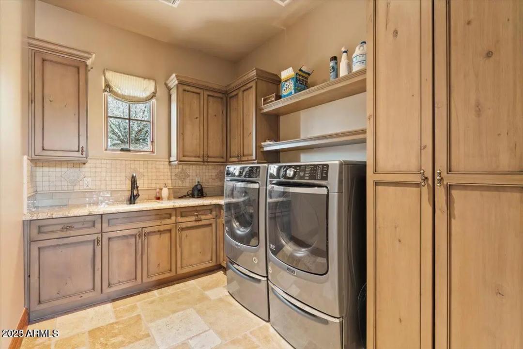 Real Estate Picture 69