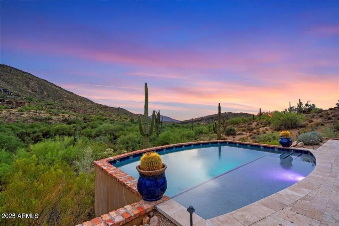 Real Estate Picture 95