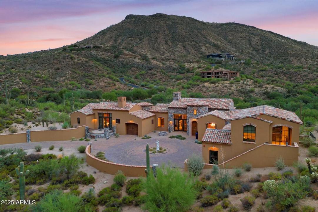 Real Estate Picture 4