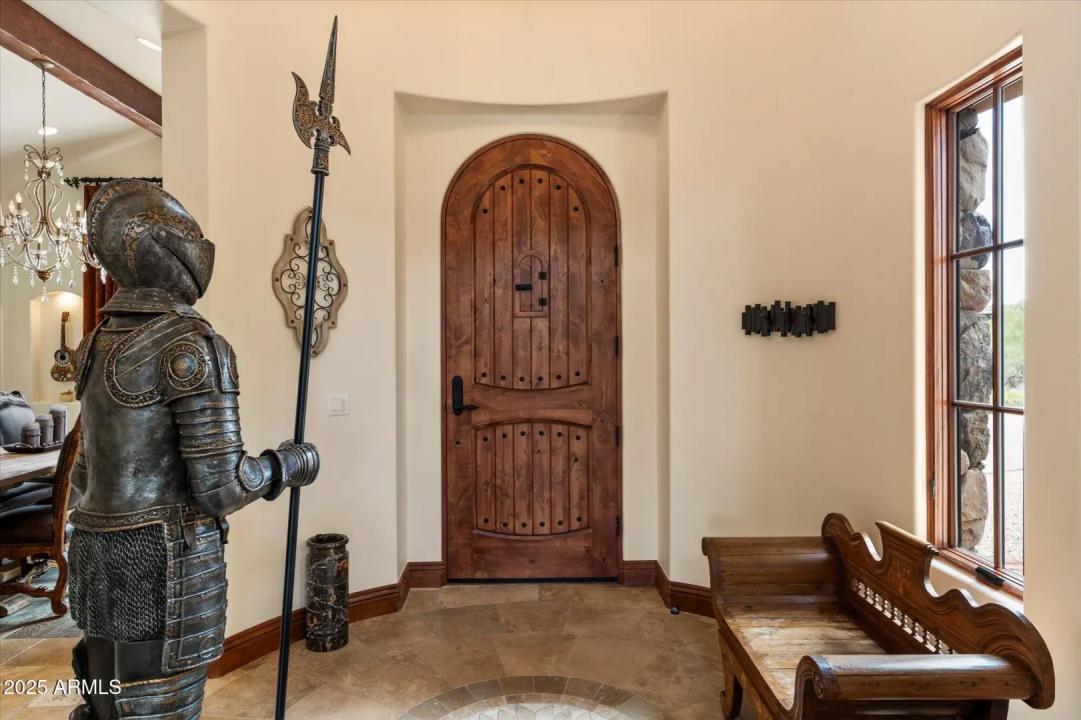 Real Estate Picture 9
