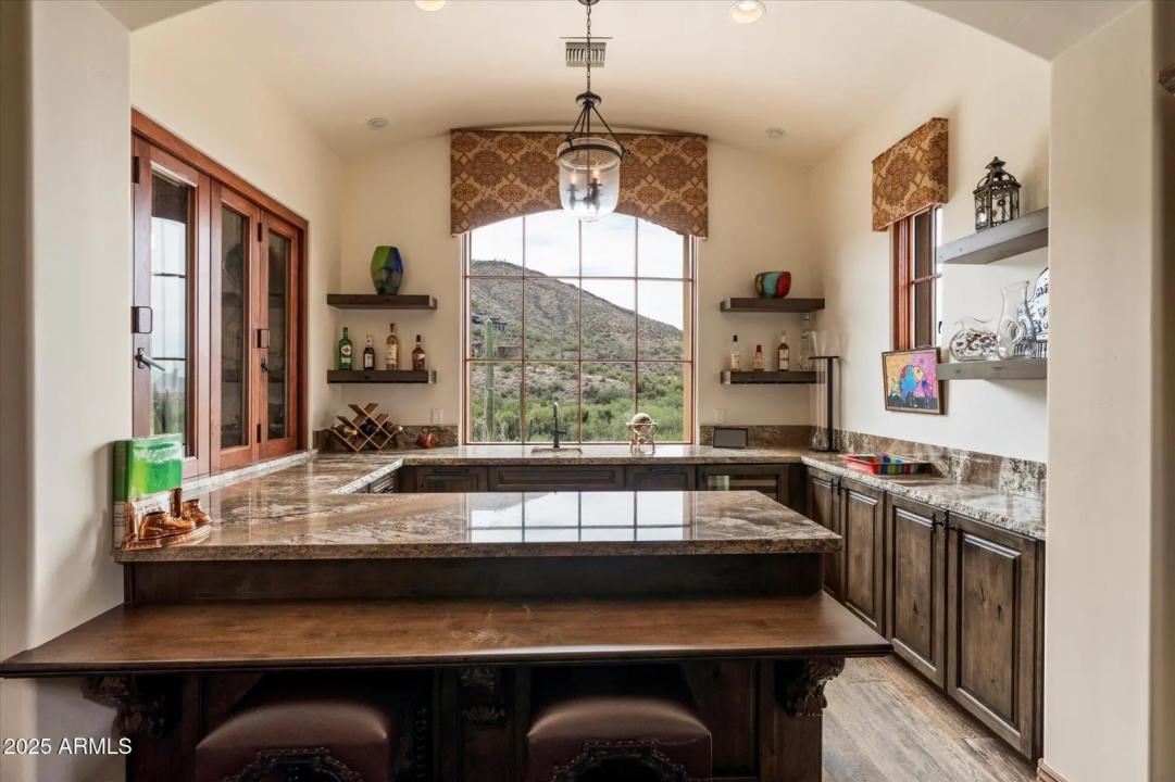Real Estate Picture 25