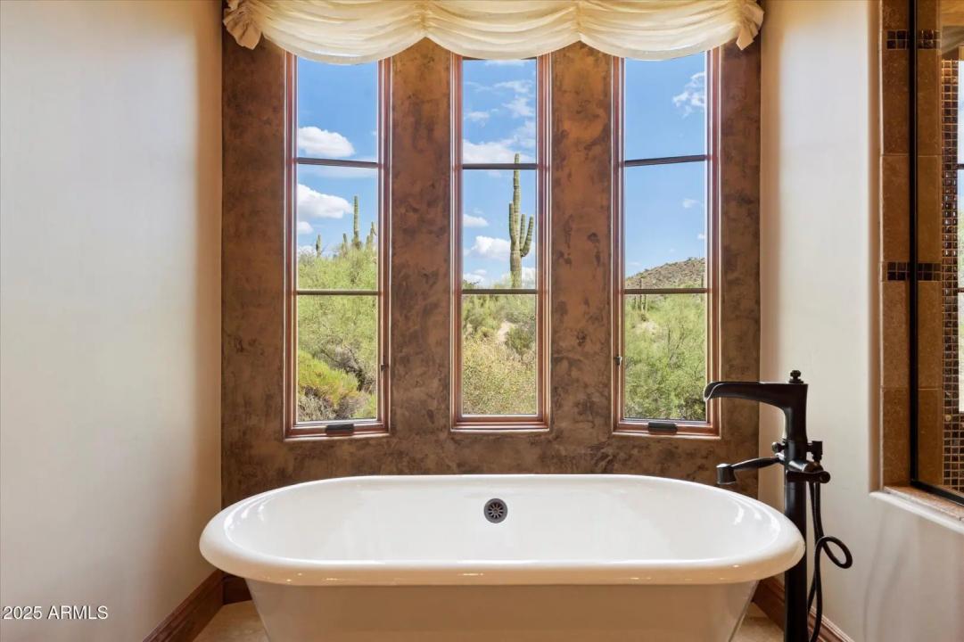 Real Estate Picture 32