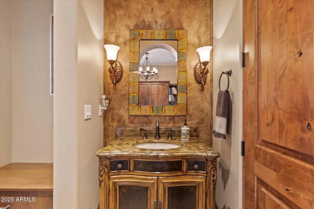 Real Estate Picture 49