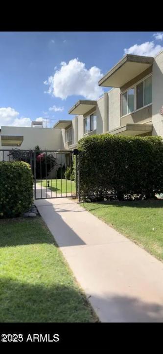 Real Estate Picture 2