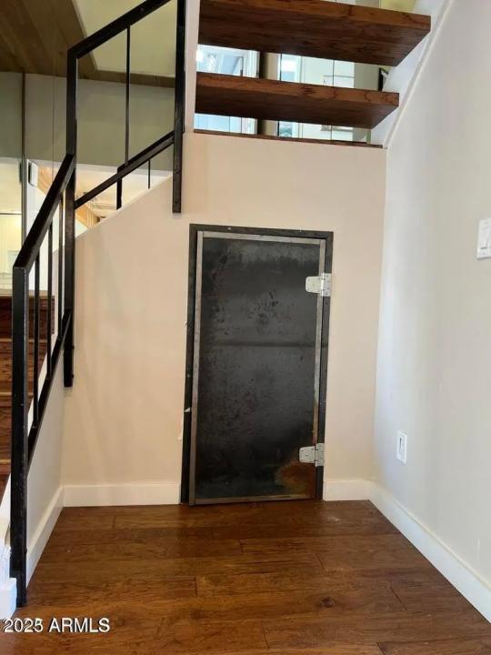 Real Estate Picture 11