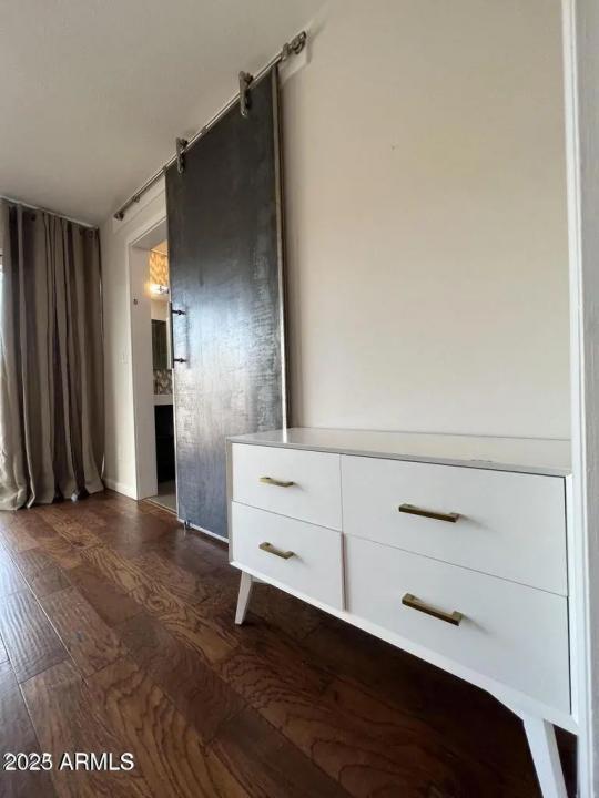 Real Estate Picture 17
