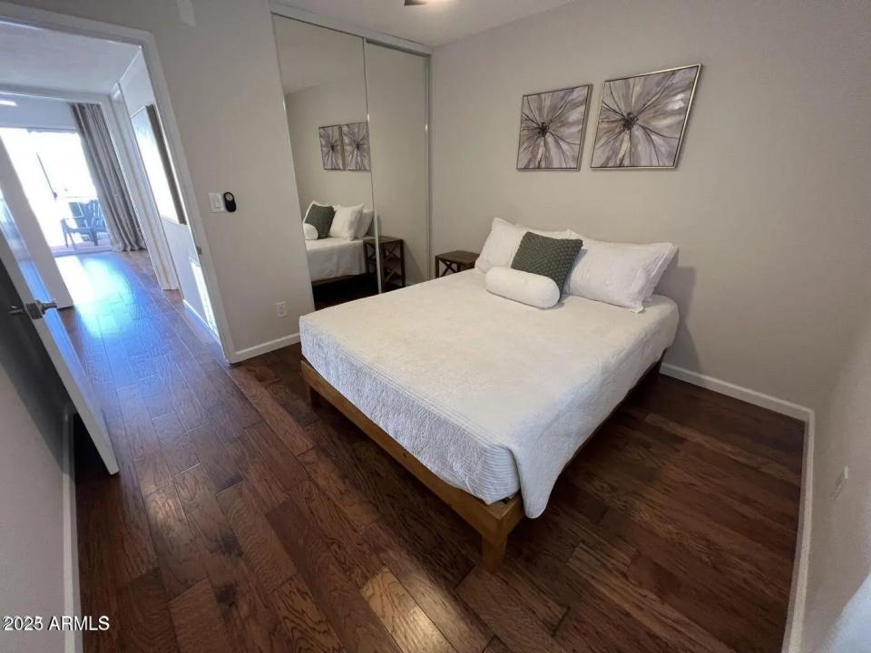 Real Estate Picture 20