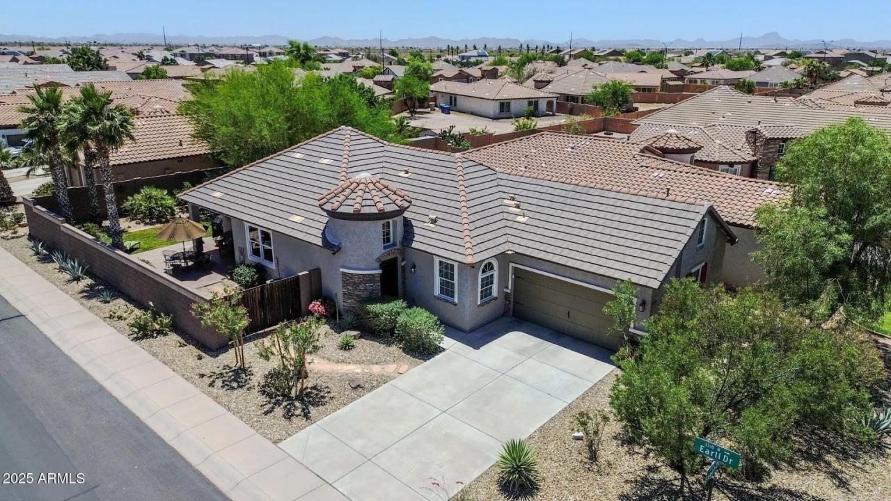 Real Estate Picture 2