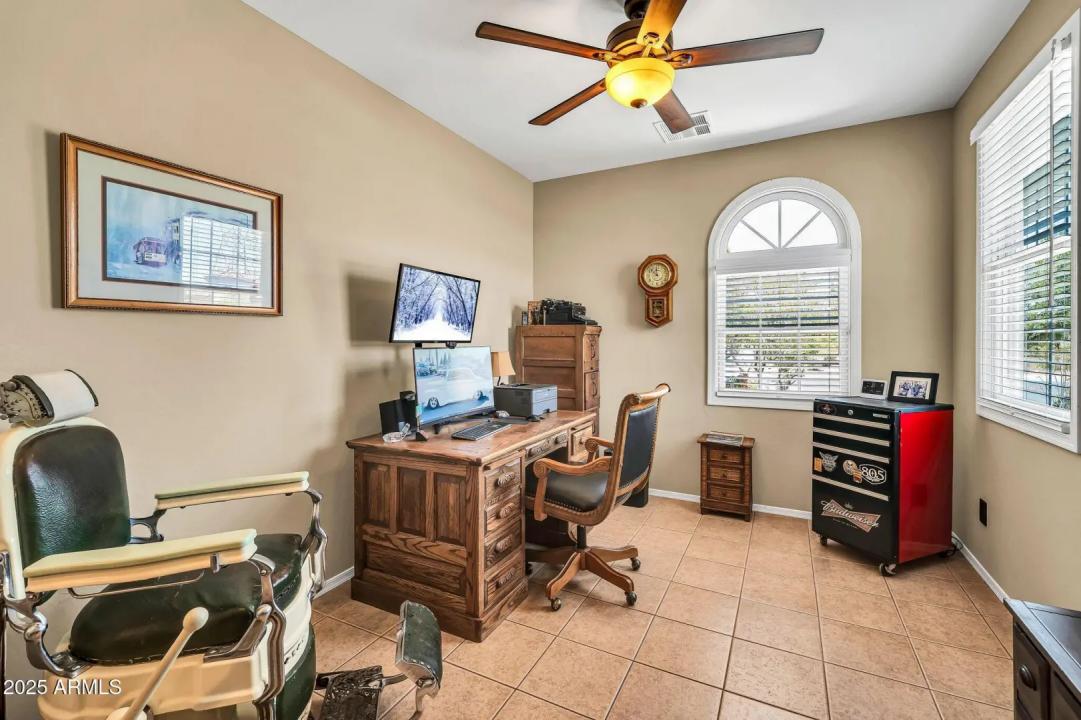 Real Estate Picture 19