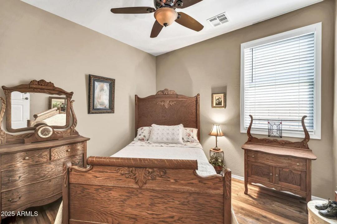 Real Estate Picture 20
