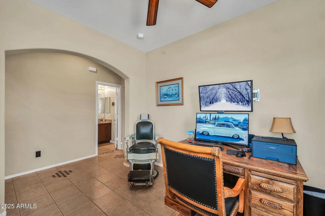 Real Estate Picture 22