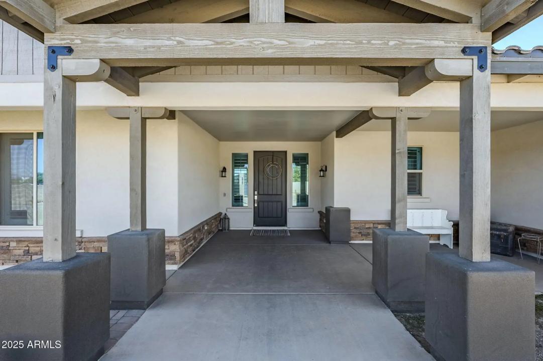 Real Estate Picture 11