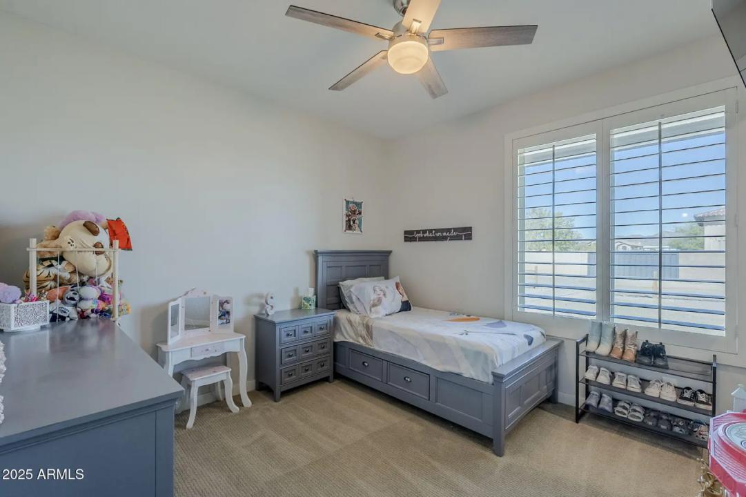 Real Estate Picture 34