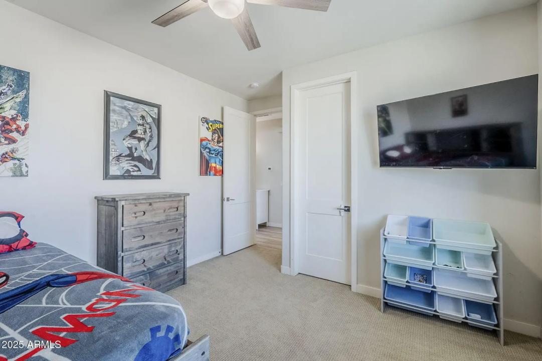 Real Estate Picture 37