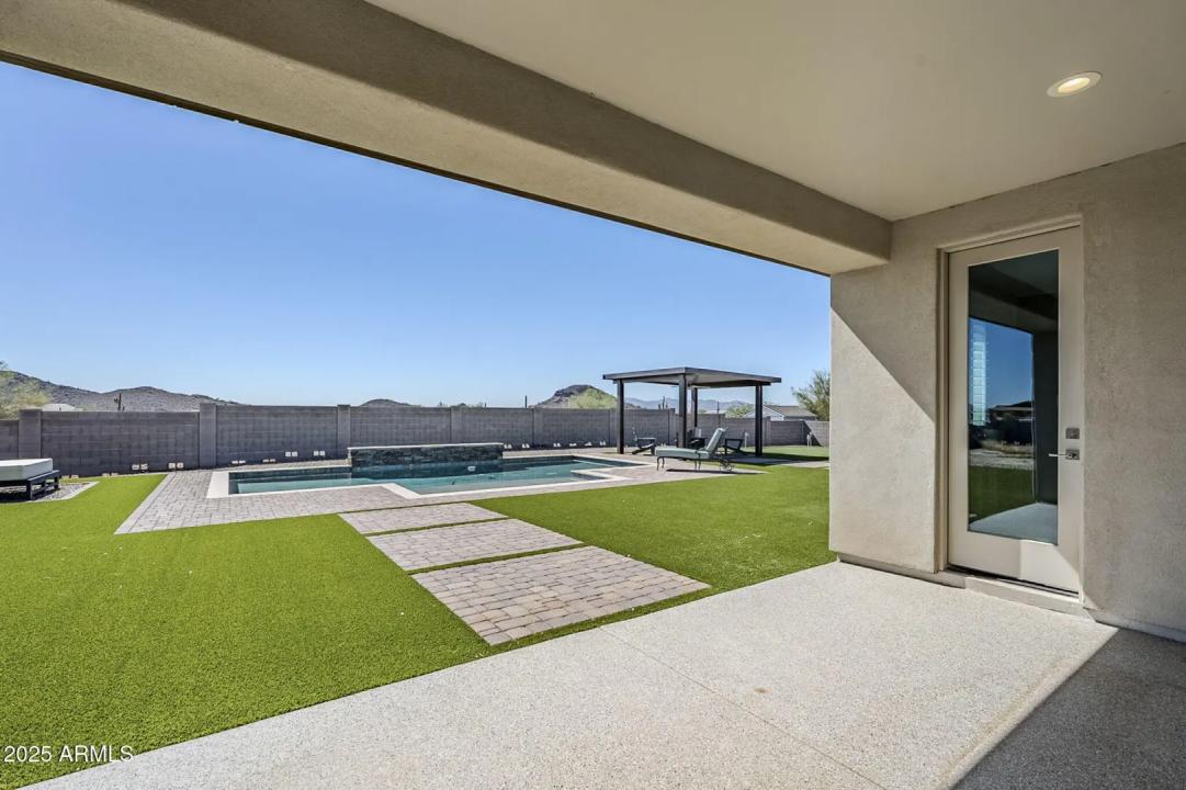 Real Estate Picture 42