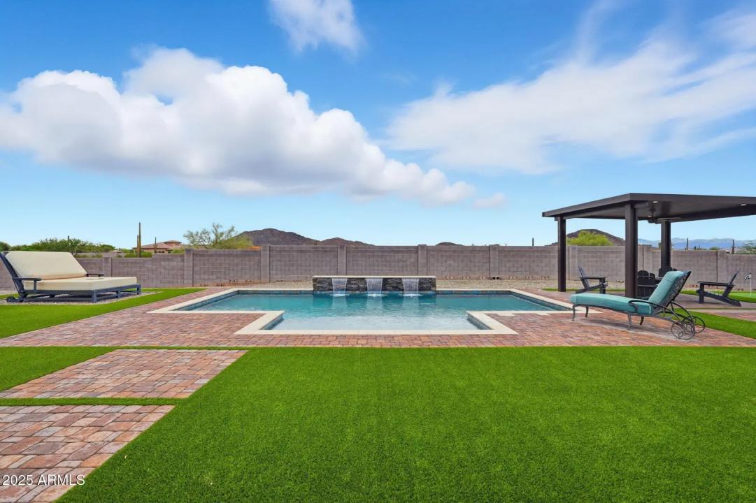 Real Estate Picture 44