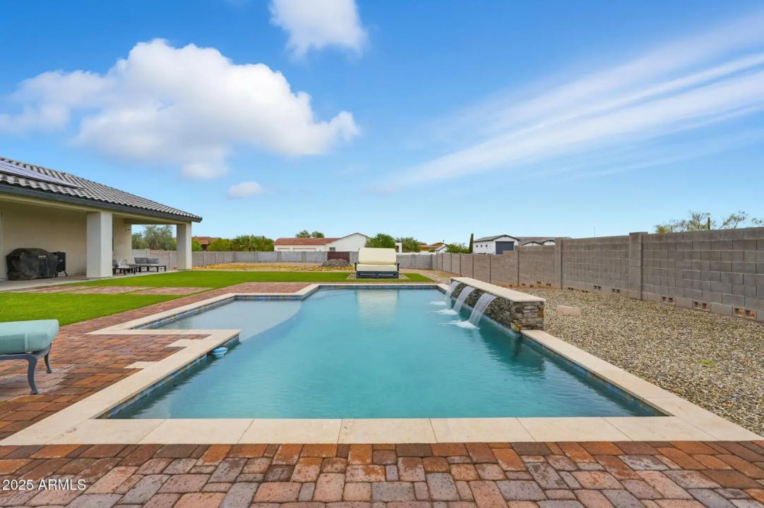 Real Estate Picture 55