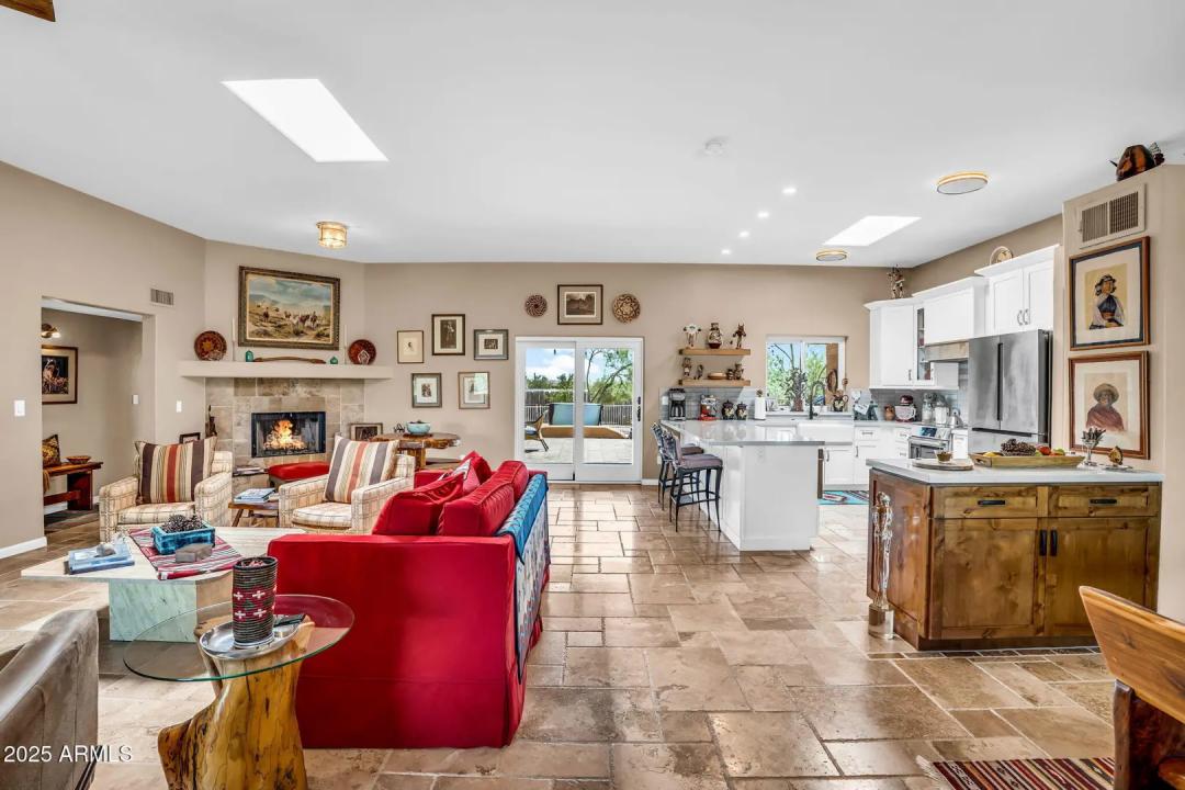Real Estate Picture 6