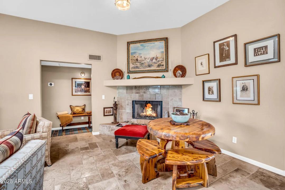 Real Estate Picture 9