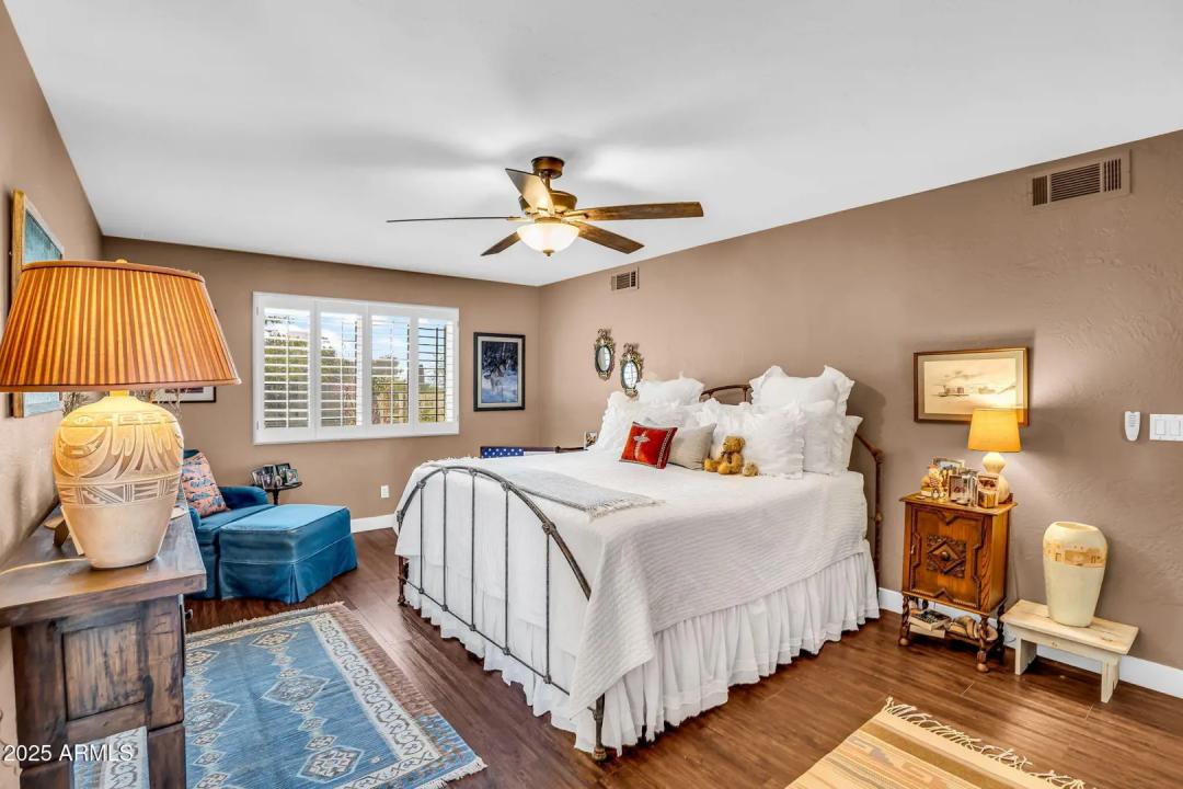 Real Estate Picture 20