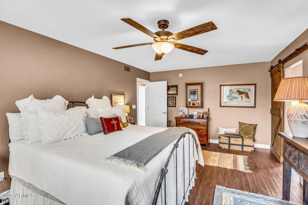 Real Estate Picture 22