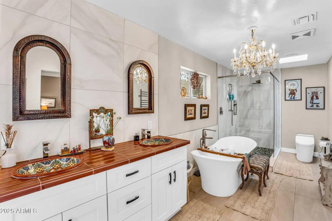 Real Estate Picture 24