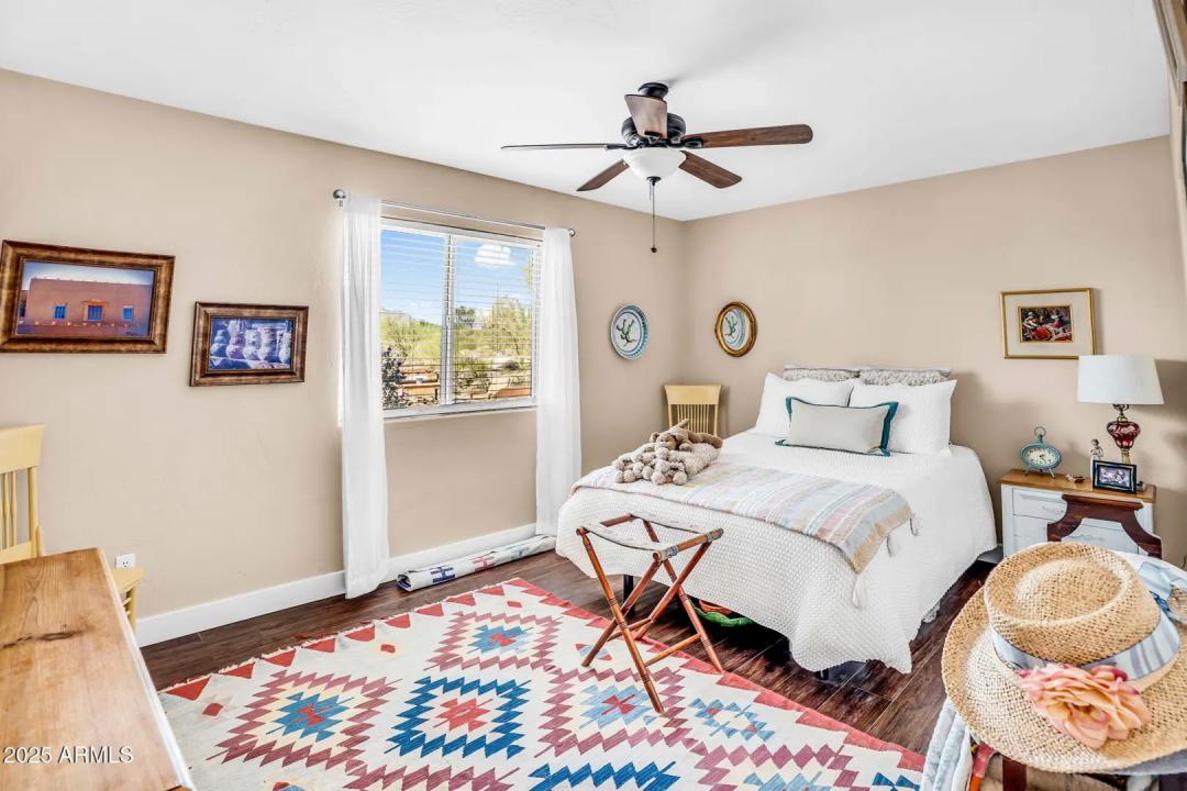 Real Estate Picture 29