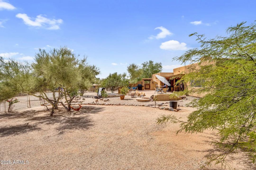 Real Estate Picture 40