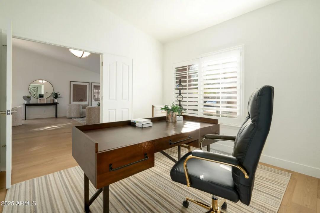 Real Estate Picture 22